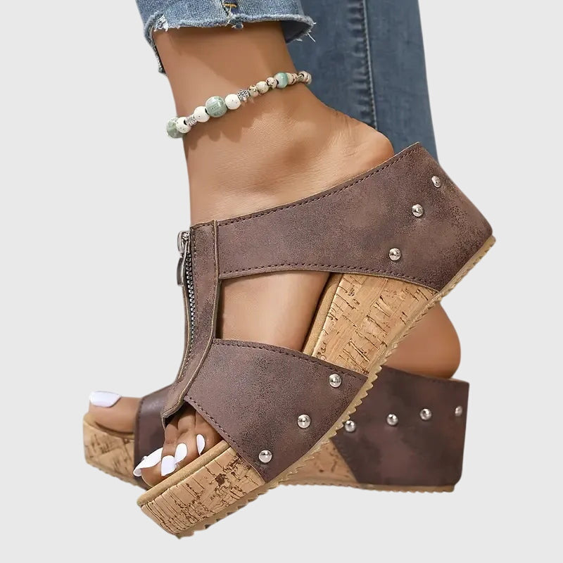 Jazlyn™ | Orthopaedic Sandals